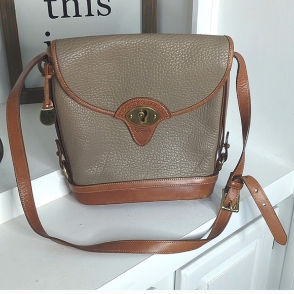 Vintage Calvary Dooney and Burke Bag - Picture 13 of 13